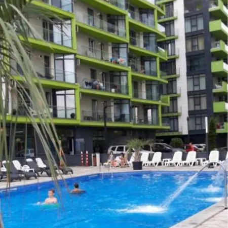 Gorgeous Pool & * Năvodari